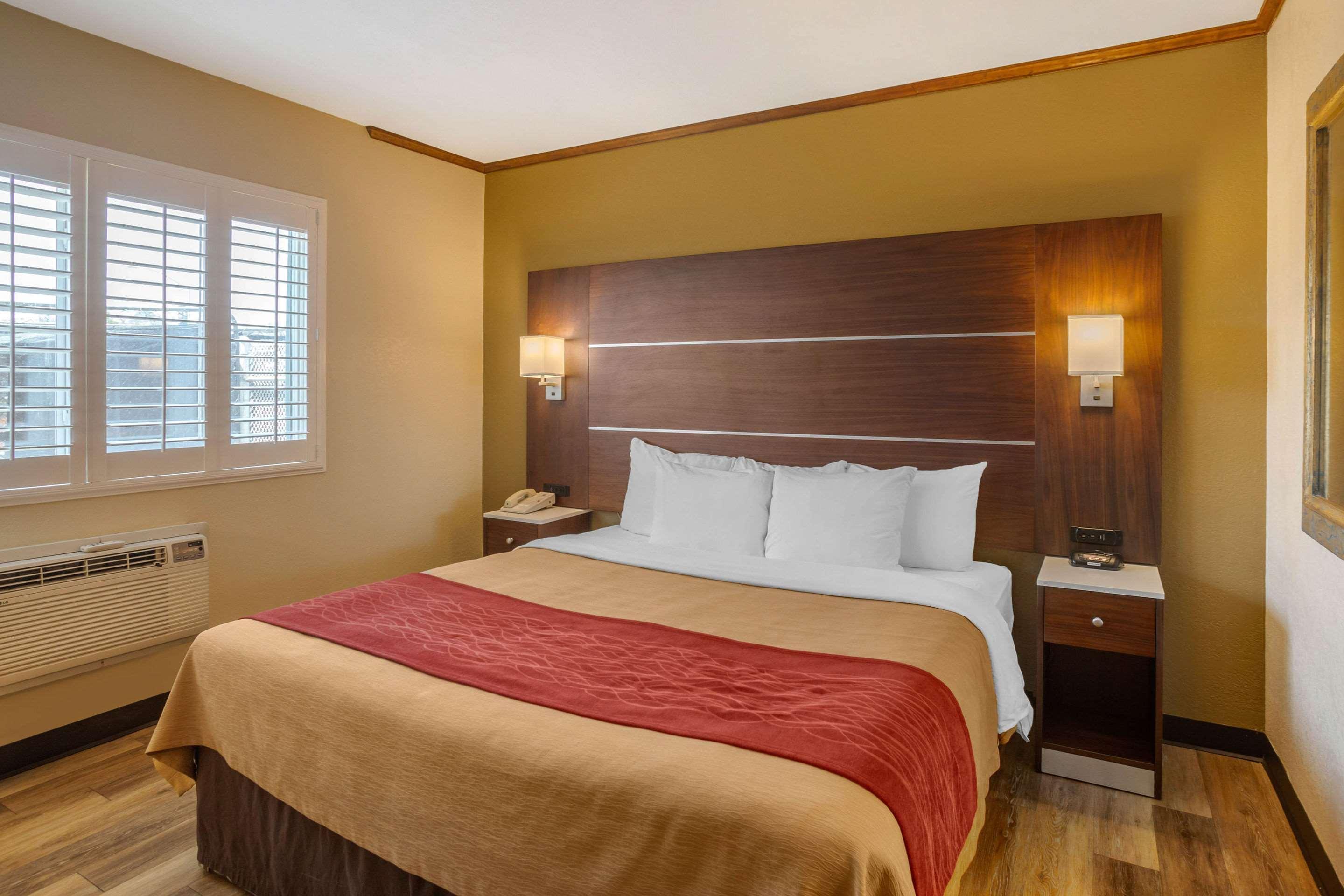 Comfort Inn San Diego Airport At The Harbor Buitenkant foto