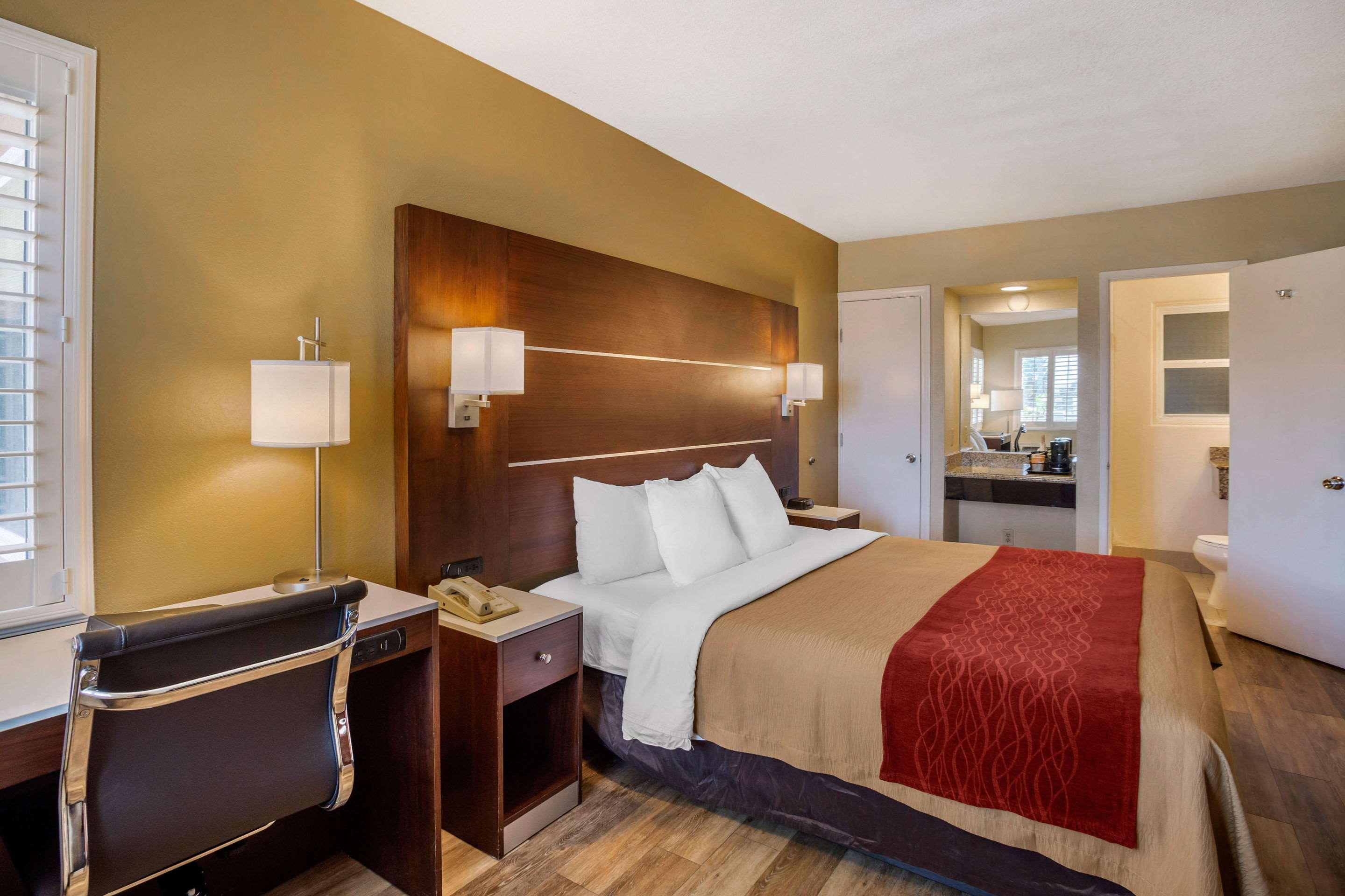 Comfort Inn San Diego Airport At The Harbor Buitenkant foto