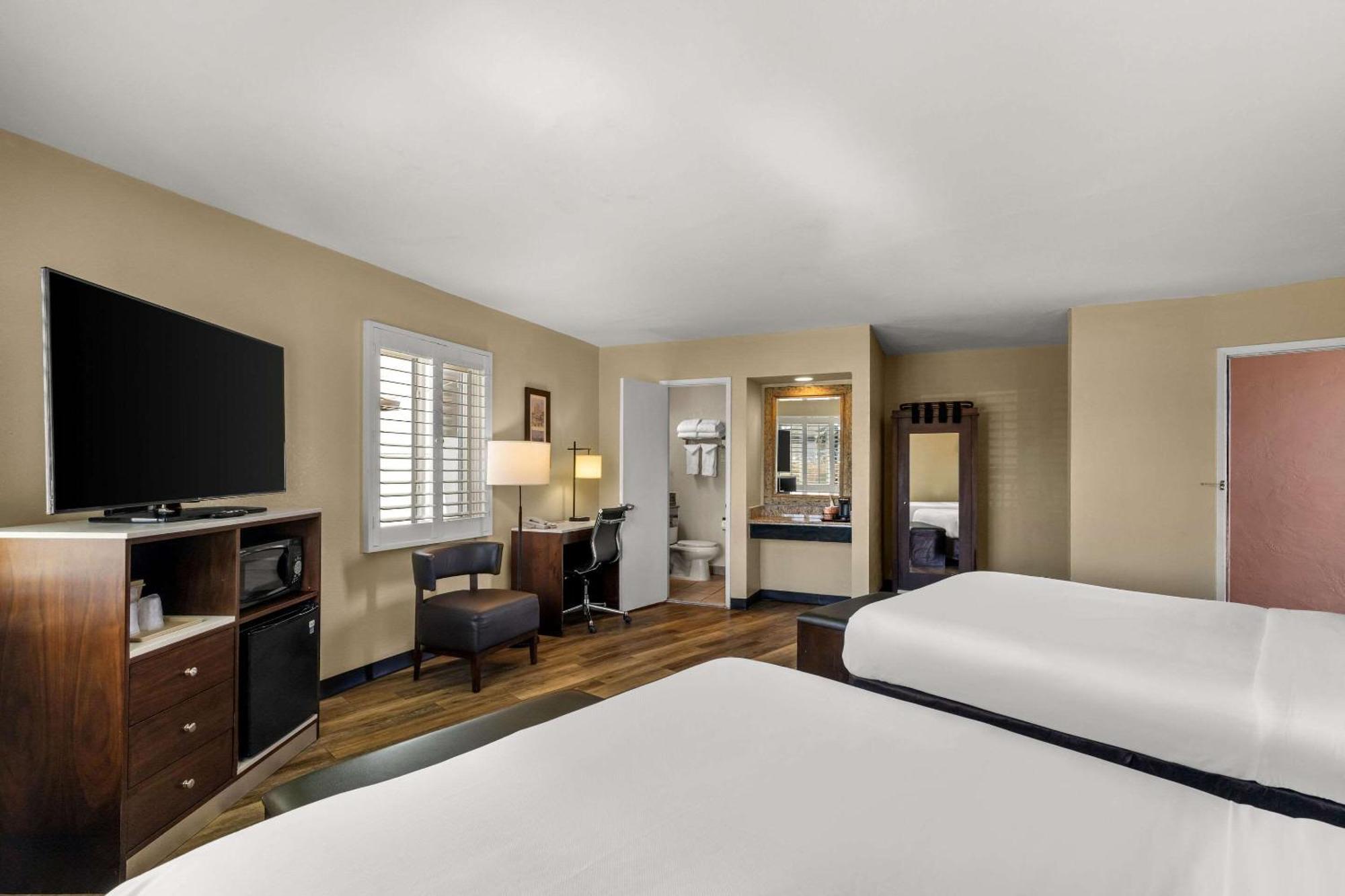 Comfort Inn San Diego Airport At The Harbor Buitenkant foto