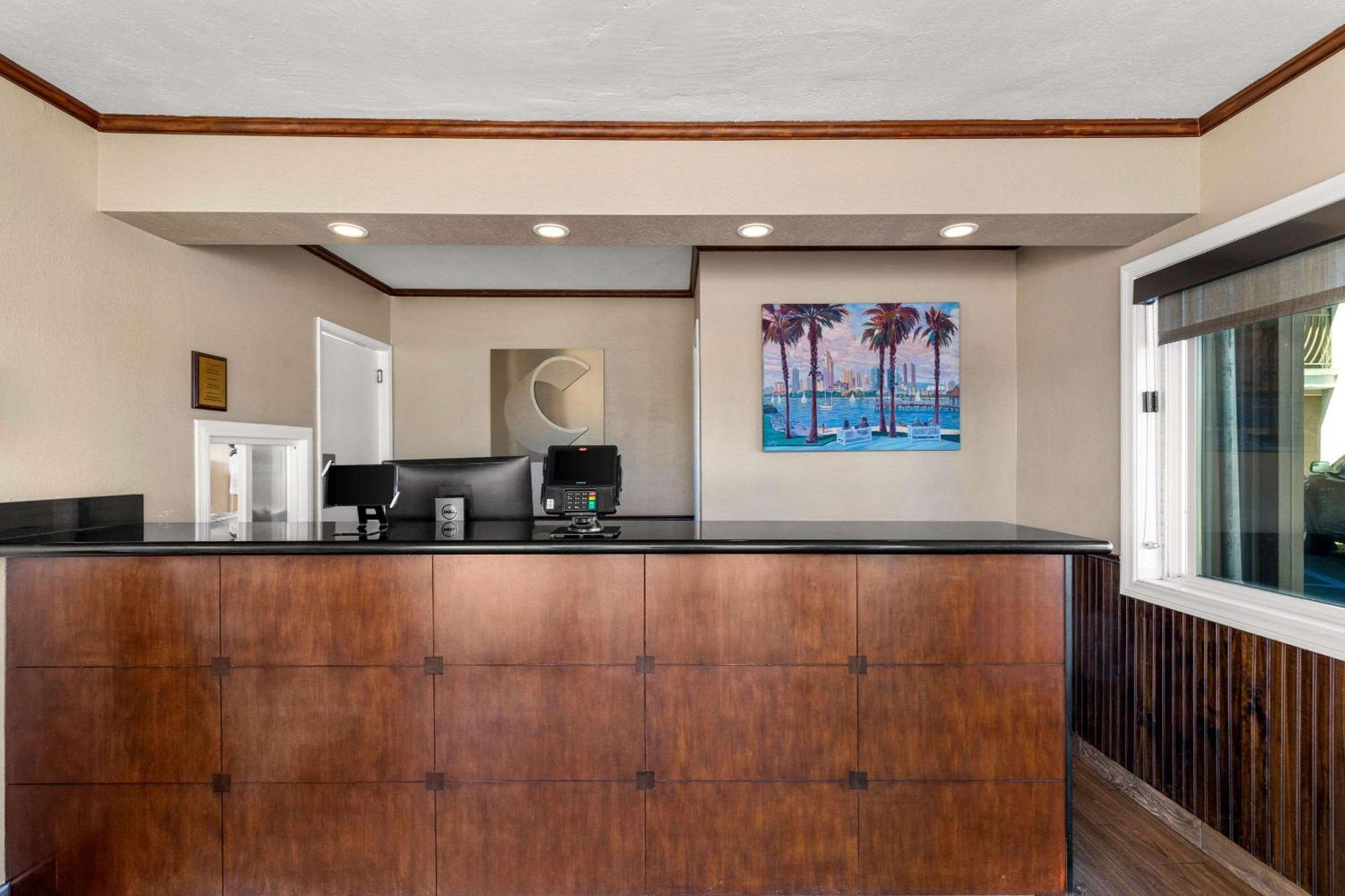 Comfort Inn San Diego Airport At The Harbor Buitenkant foto